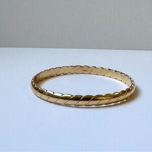 Vintage Monet Gold Tone Bangle Bracelet